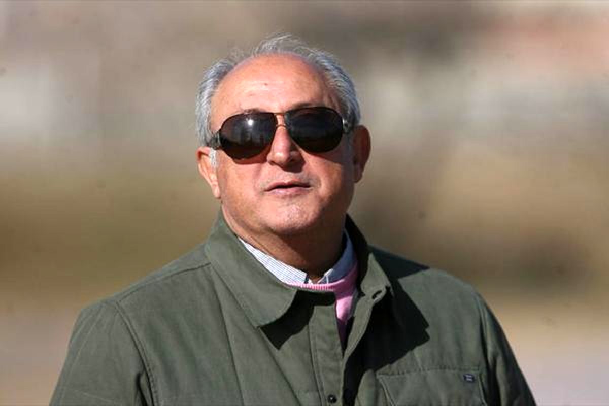 منشا فقط یک گل کم دارد