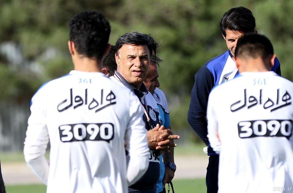 مظلومی خطاب به بازیکنان: خجالت بکشید، آبرویمان رفته است!