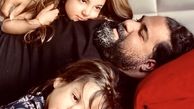 بازی های رضا صادقی و دخترانش + عکس