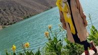 پوشش تابستانی خانم بازیگر کنار دریاچه + عکس