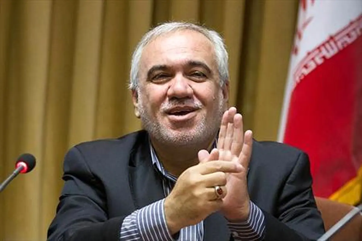 فتح الله زاده کری خوانی برای دربی را آغاز کرد