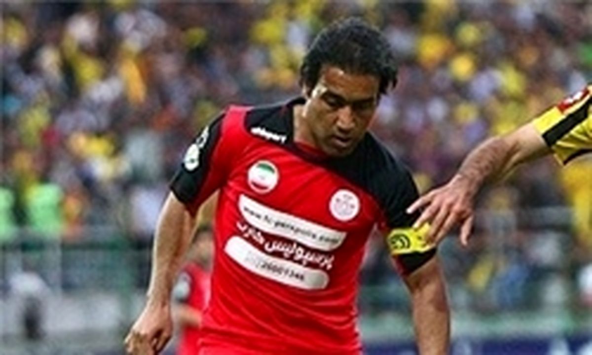 دور افتخار مهدوی‌کیا در ورزشگاه آزادی