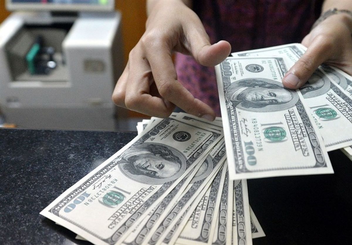 بانک‌ها دلار را چند می‌خرند؟