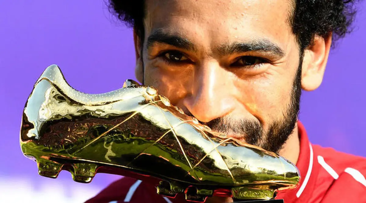  محمد صلاح 15 سال از رونالدو عقب‌تر است