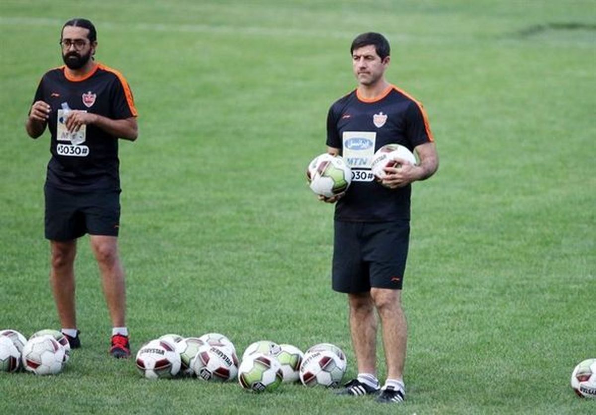 شلوار مربی پرسپولیس سوژه خنده بازیکنان شد