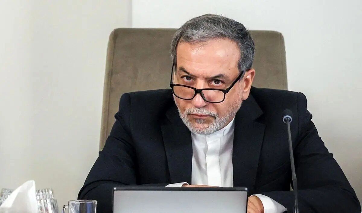 عراقچی غیرتی شد ؛ تذکر به آمریکا درباره رهبری !+ متن