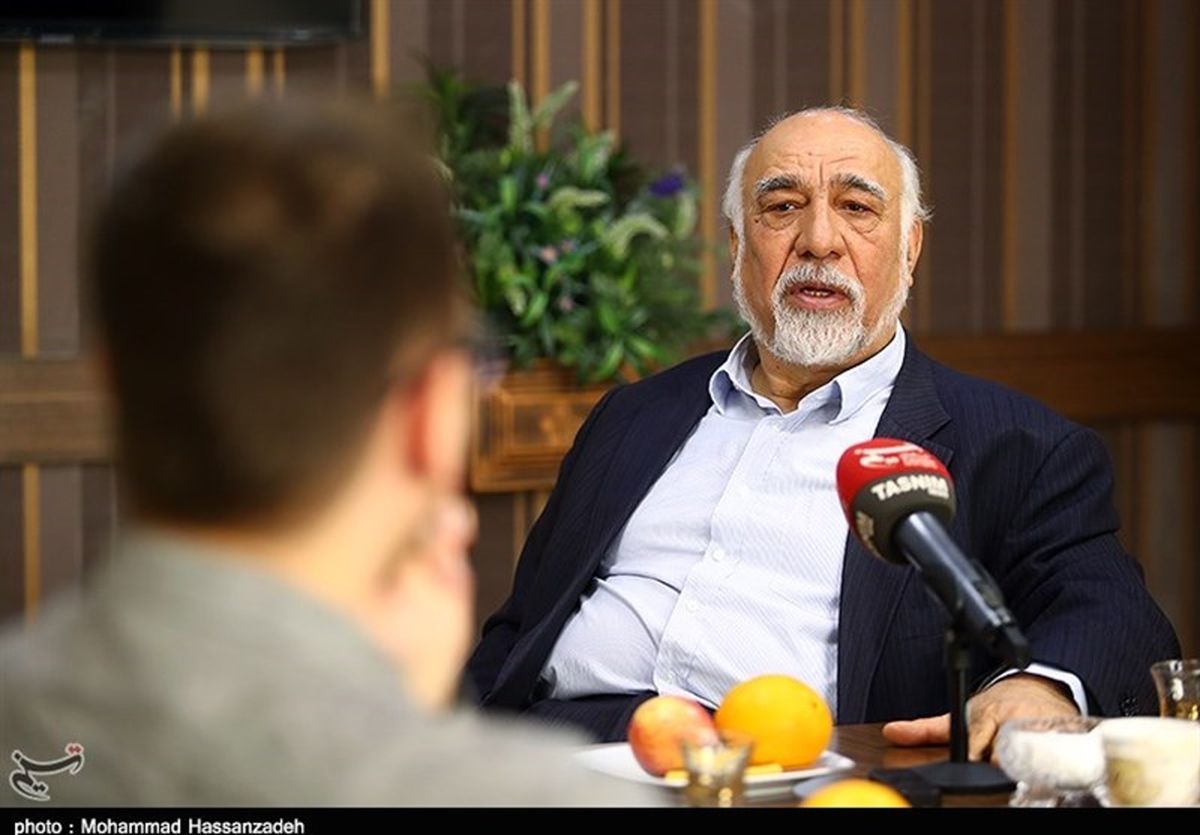«بنی‌صدر» در نوفل لوشاتو دنبال خودنمایی بود