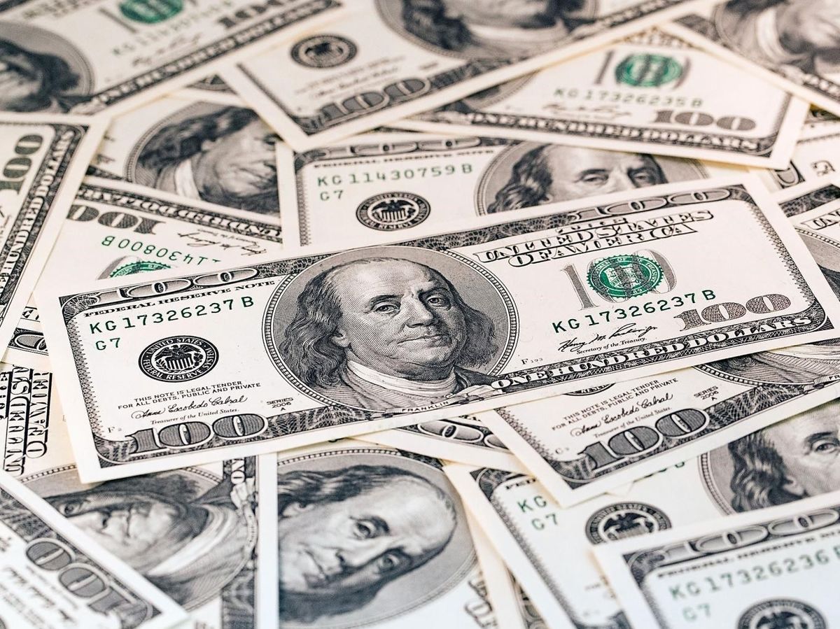 معامله هر دلار آمریکا با قیمت 6500 تومان در بازار آزاد