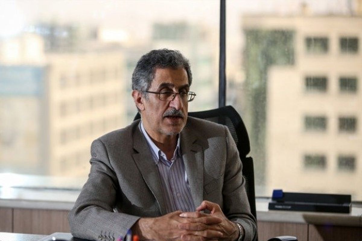  ضرورتی ندارد دولت به واردات همه کالاها ارز ۴۲۰۰ تومانی تخصیص دهد