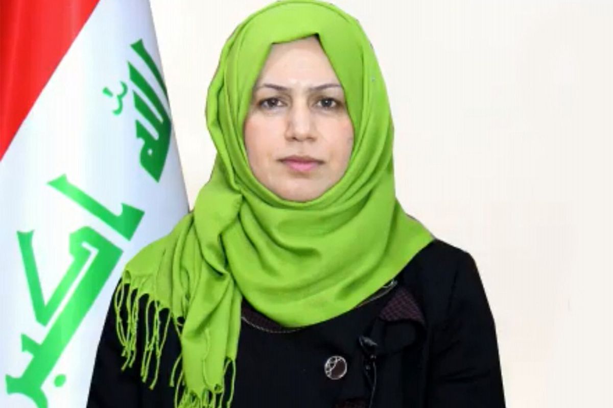 نماینده زن عراقی خواستار طرد سفیران آمریکا و انگلیس شد