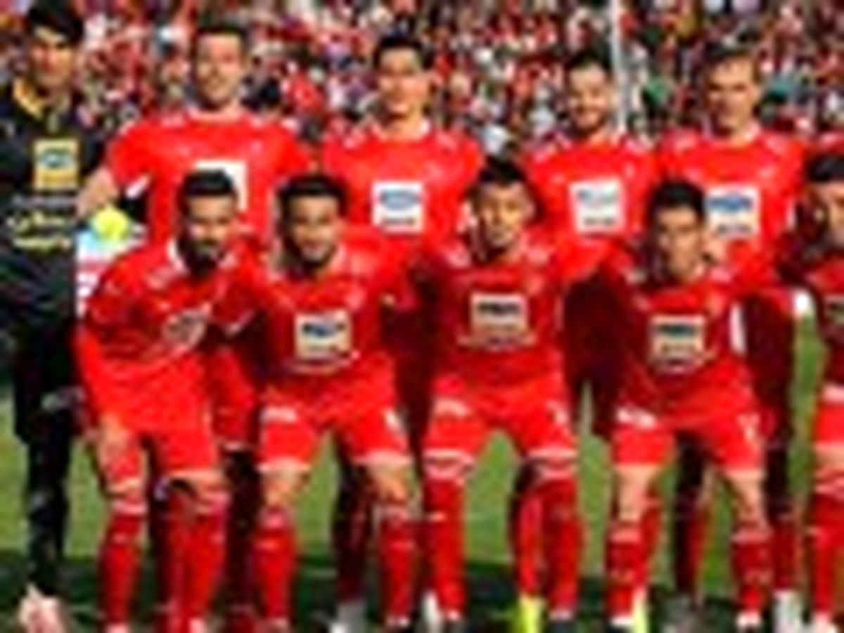 بازار گرم عکس یادگاری با بازیکنان پرسپولیس