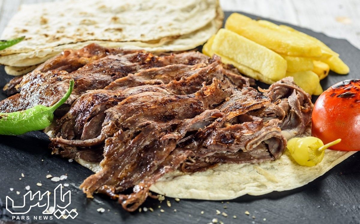 طرز تهیه دونر کباب ترکی به روش بازاری مرحله به مرحله