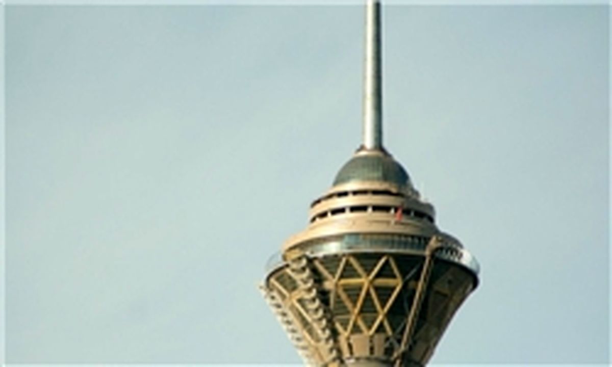 شایعه نشت آب در یکی از آب‌نماهای برج میلاد