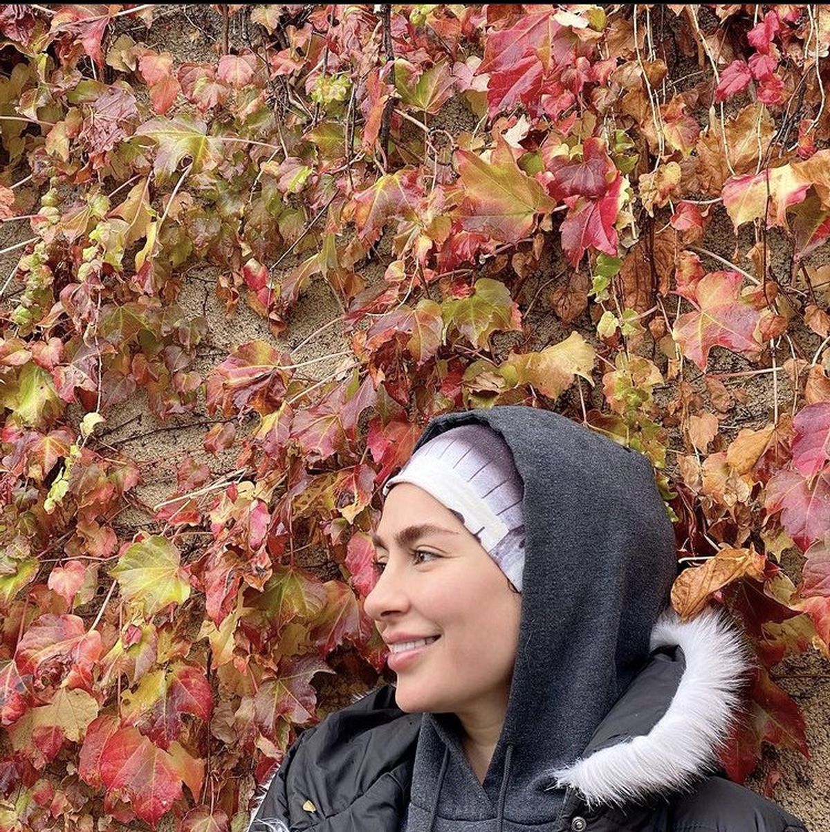 سمانه پاکدل در دل برگ های زیبای پاییزی + عکس