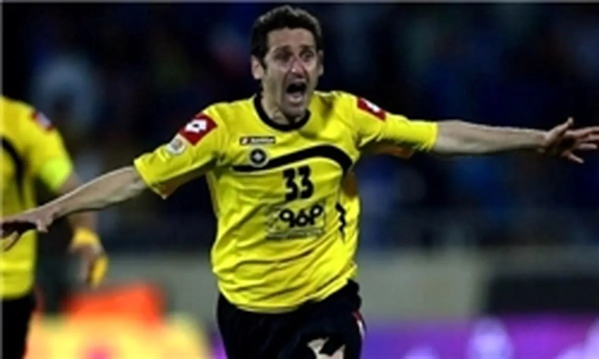 شعار هواداران پرسپولیس علیه خلعتبری/عابدزاده تشویق شد