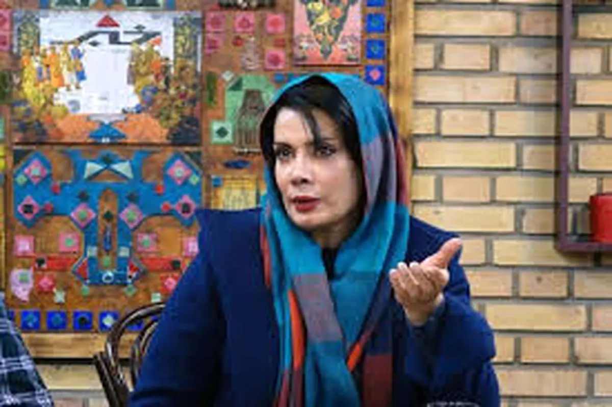 عاطفه رضوی در تماشاخانه سپند