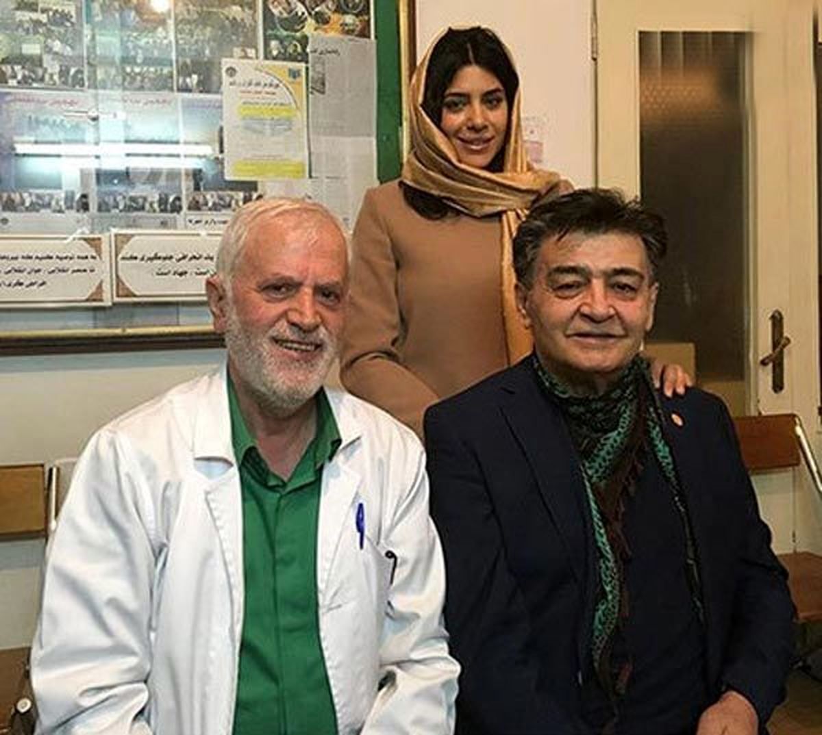 رضا رویگری و همسرش در مطب دکترشان+عکس