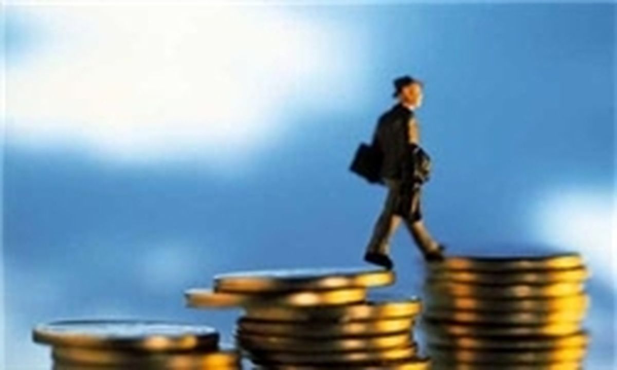 جمعی از سپرده گذاران موسسات مالی مقابل مجلس تجمع کردند