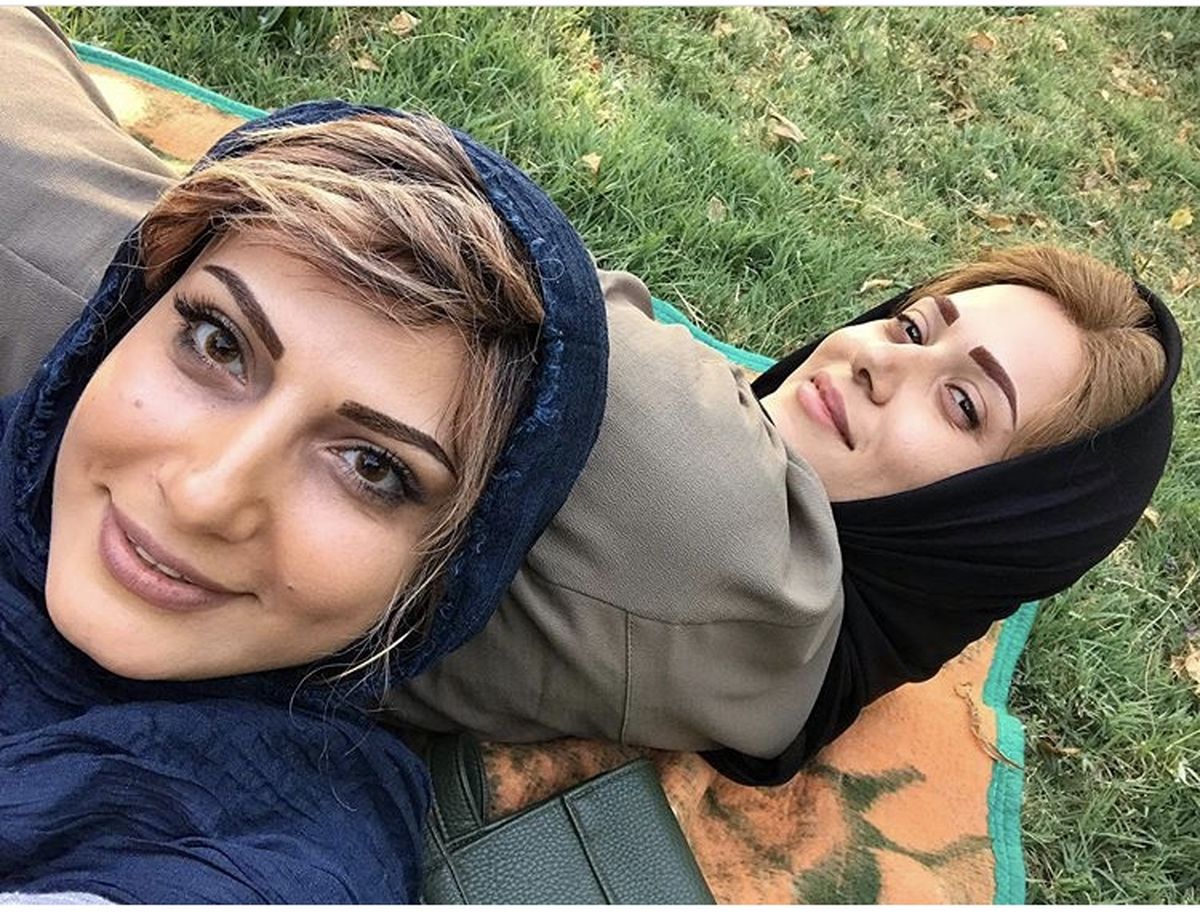 سلفی سمیرا حسن‌پور و‌ پریناز ایزدیار در دل طبیعت + عکس