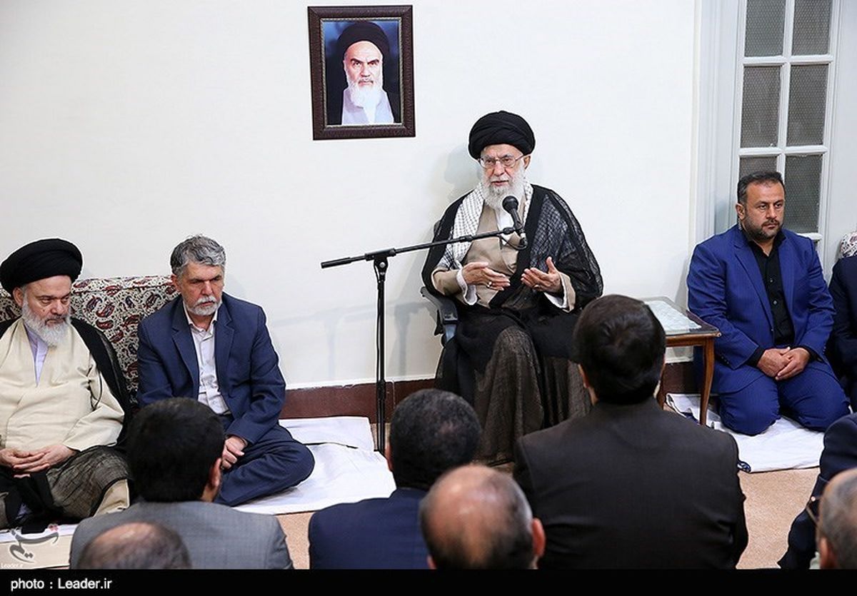 رهبر انقلاب: پیام‌های سیاسی حجِ انقلاب اسلامی را به دنیای اسلام برسانید