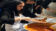 مریلا زارعی و بهنوش طباطبایی را ظهر عاشورا پای دیگ نذری ببینید 