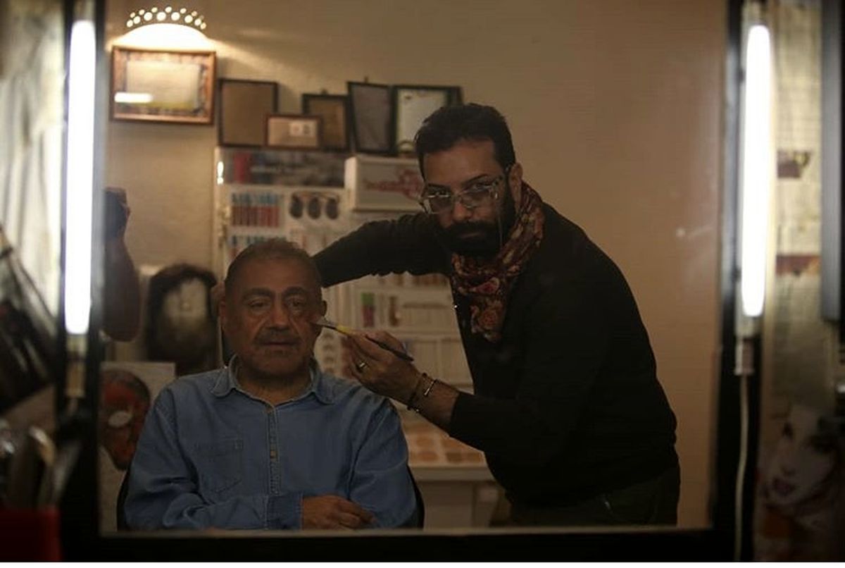 خسرو‌احمدی در حال گریم + عکس