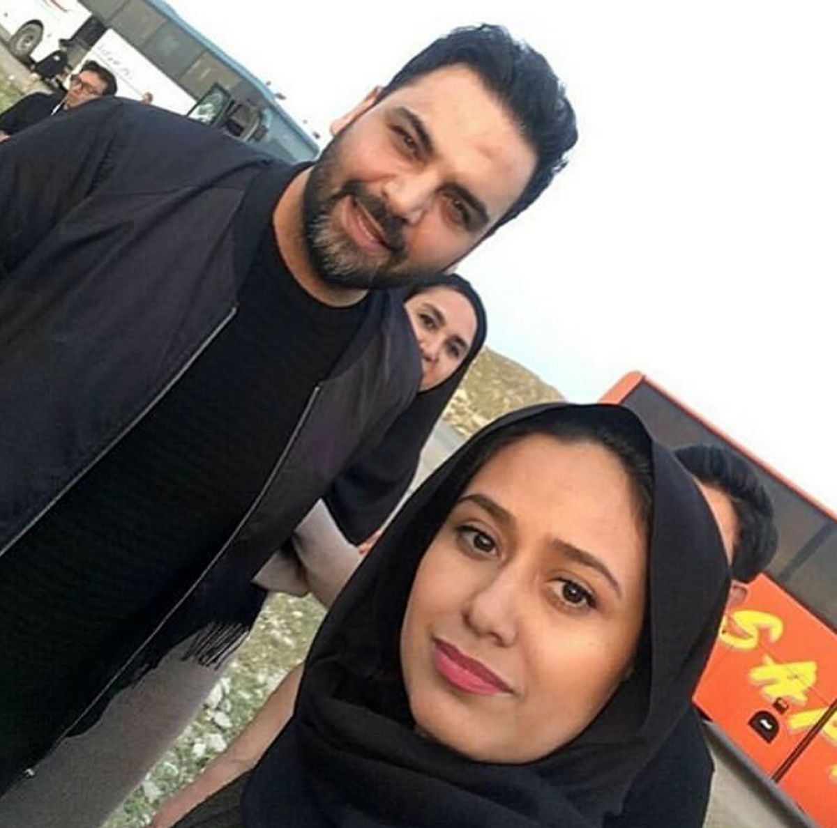 عکس احسان علیخانی و خانم عروسک گردان در پلدختر