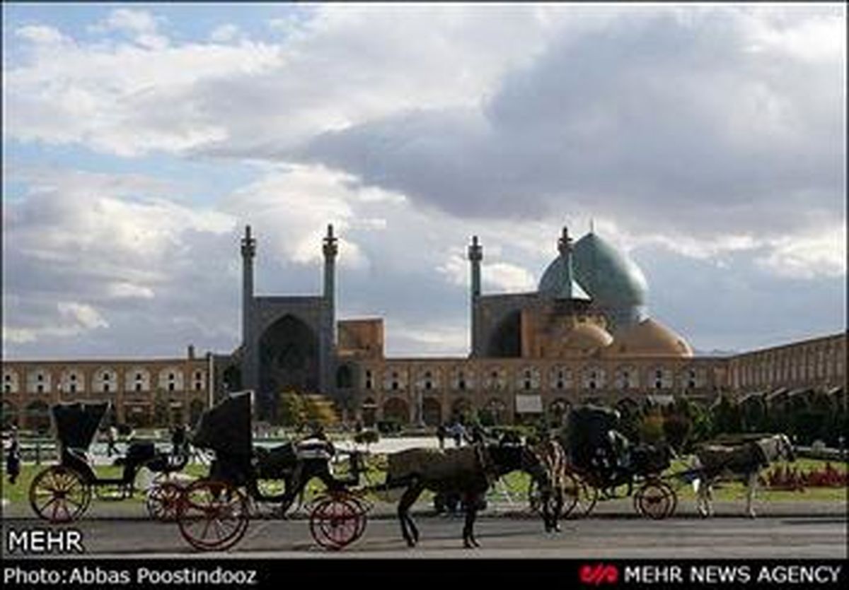 احداث خیابانی موازی با میدان نقش جهان