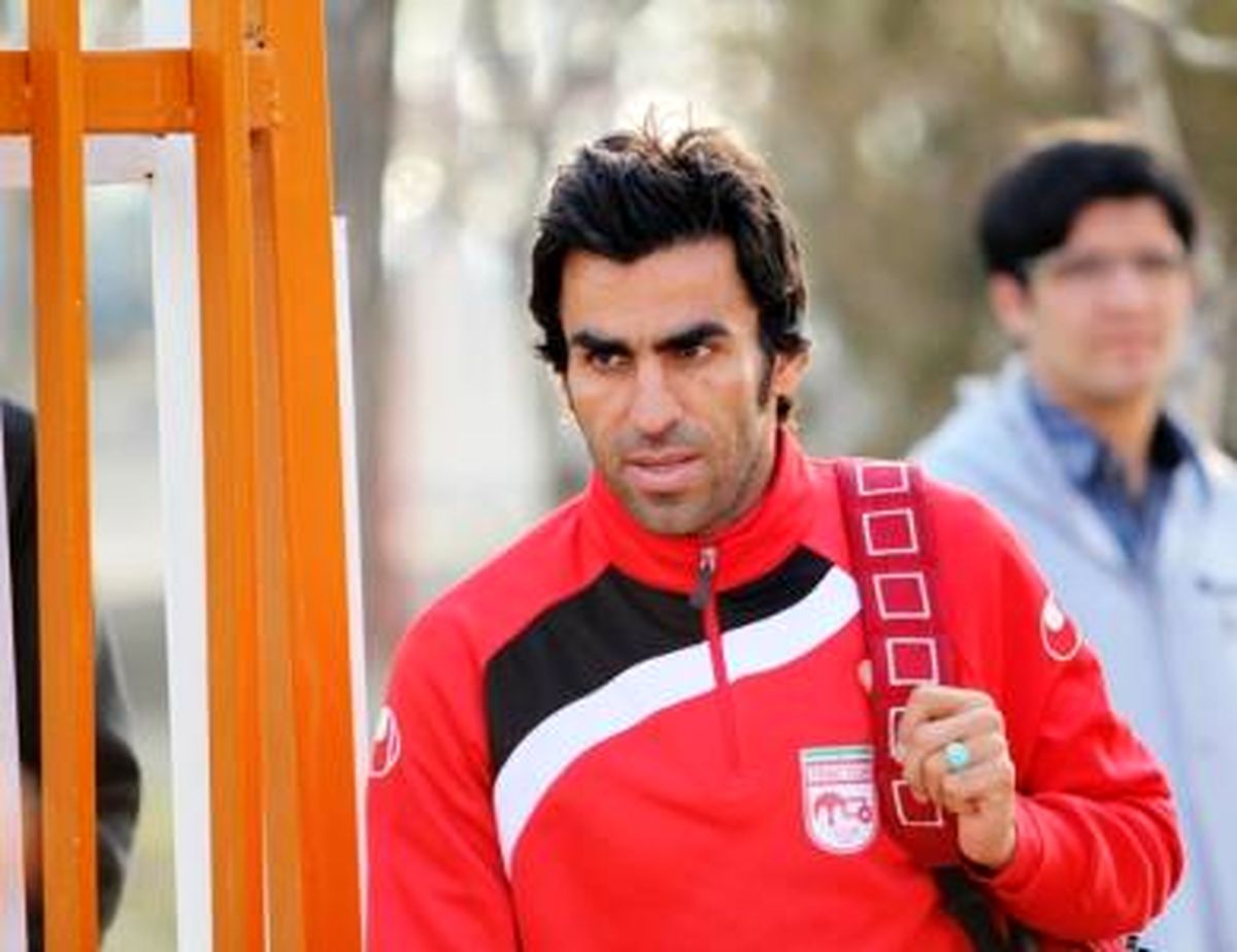 بستری شدن هافبک تیم پرسپولیس به دلیل مشکل روحی-روانی