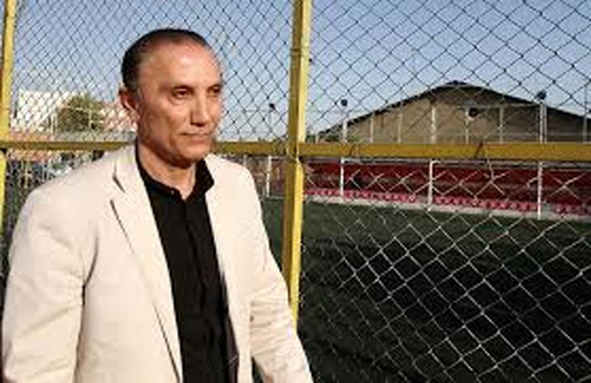 درخشان از سرمربیگری پرسپولیس استعفا داد