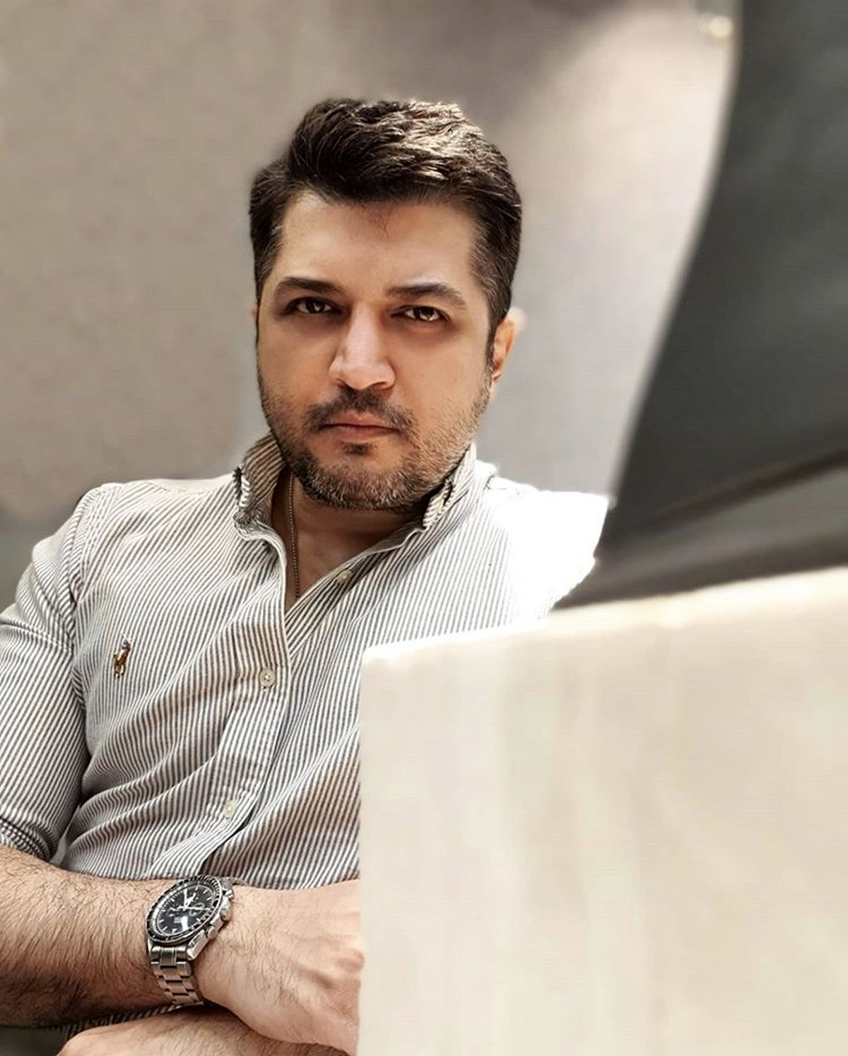 جدیت پندار اکبری در محل کارش + عکس