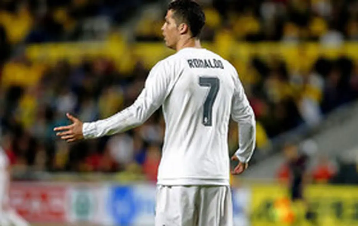 رونالدو دست به دامن کادر پزشکی بارسا شد