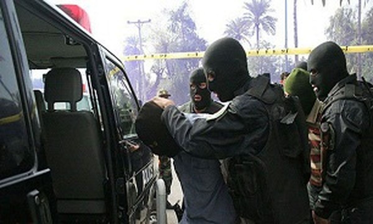 مامور ناجا قلابی در خانه مجردی‌ دستگیر شد