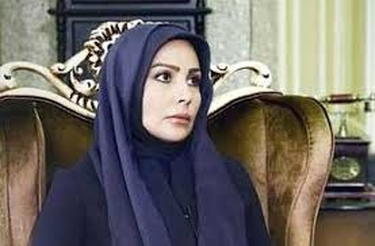 سلفی «پرستو صالحی» حتی در داروخانه