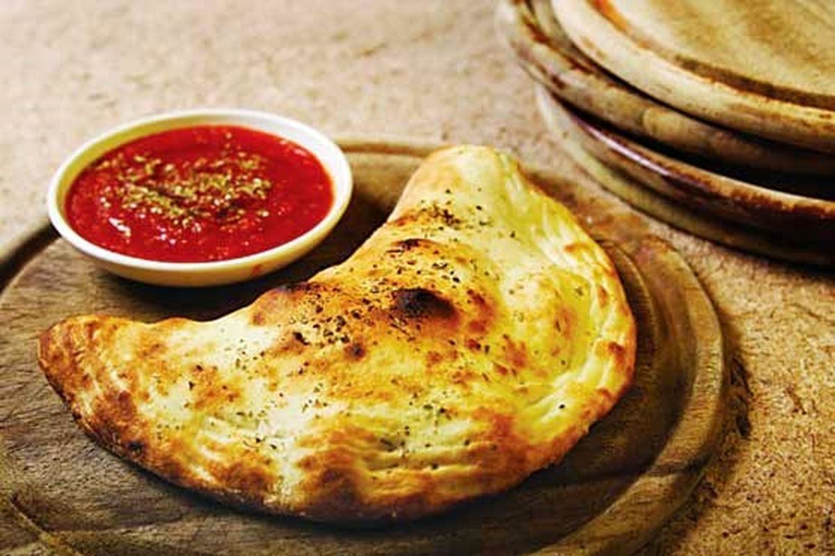 طرز تهیه نان شکم پر خوشمزه و ساده به روش خانگی