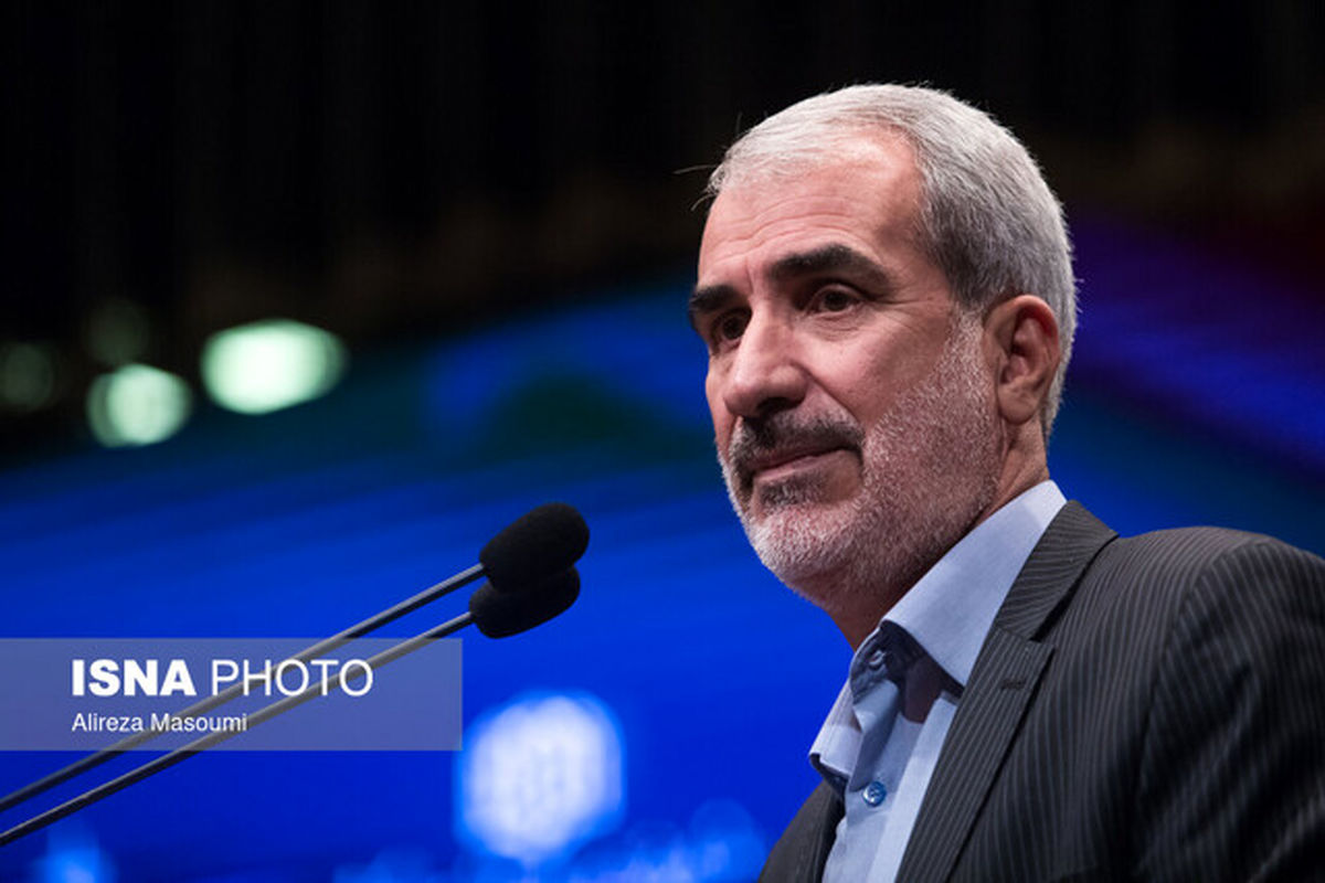 معلمان، در دوران کرونا نمادهای شایسته‌ای در آموزش و پرورش بر جای گذاشتند