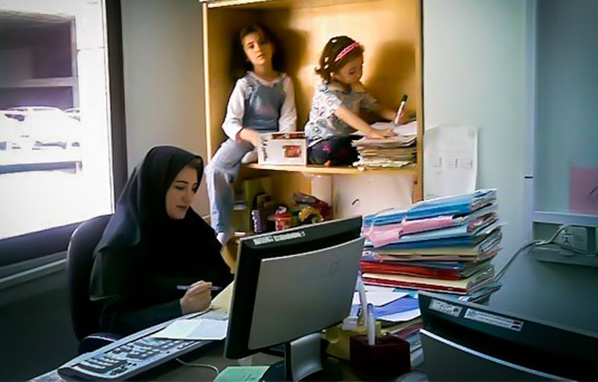 دو روی سکه زندگی کارمندی