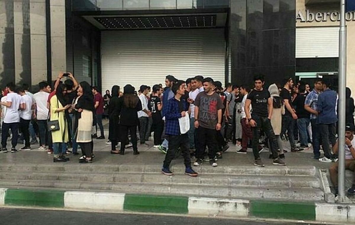 چگونگی شکل گیری گردهمایی دهه هشتادی ها/ در پیچ و خم میتینگِ کوروش