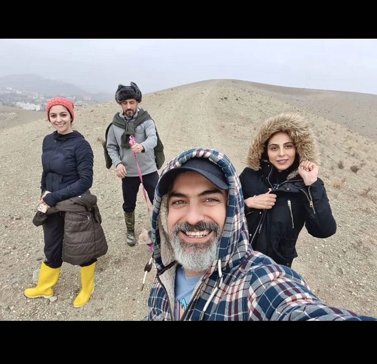 عکس دسته جمعی مارل بنی آدم با مهدی پاکدل و همسرش + عکس