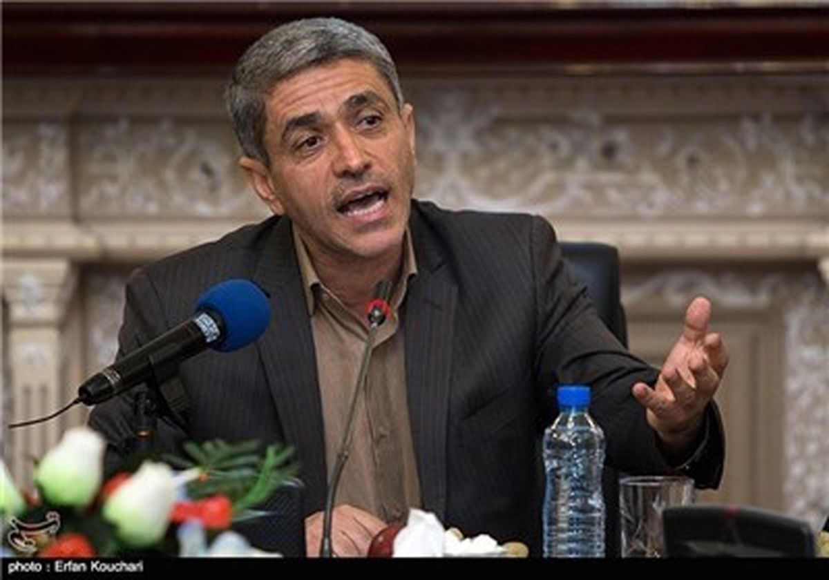 اتخاذ تدابیر لازم جهت بازگشت رونق به بورس و ورود حقوقی‌ها برای کمک