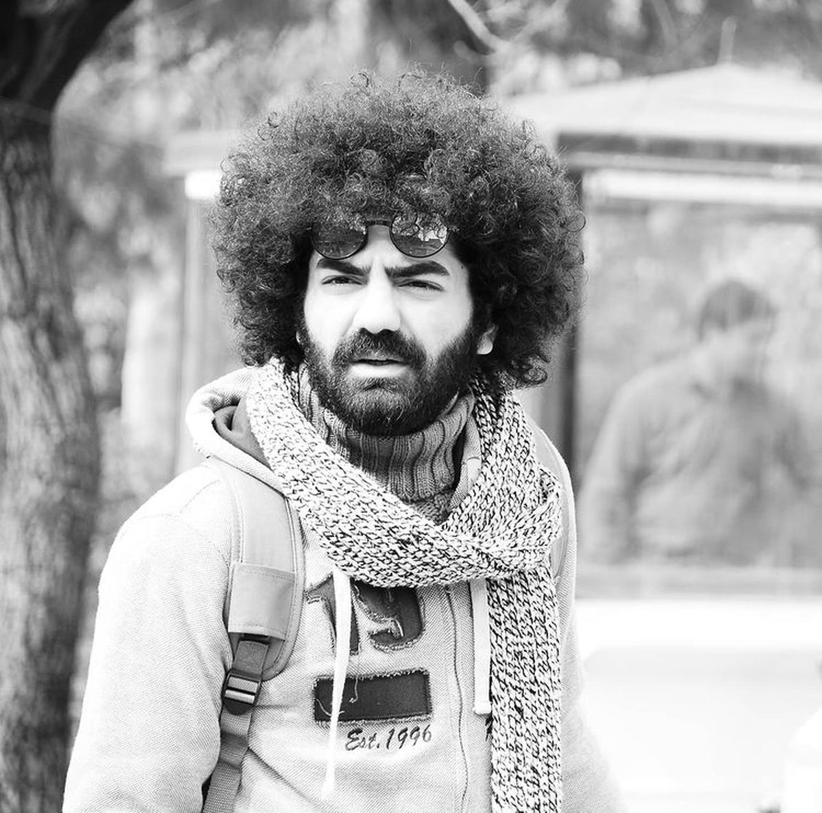 کاوه آهنگر با موهایی آشفته + عکس