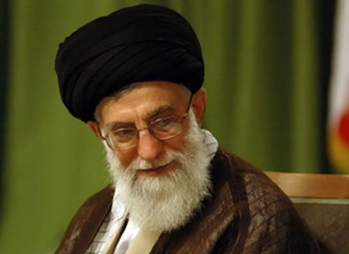 توجه به «شعر» منافاتی با مقولات مهم حوزه‌های علمیه ندارد 