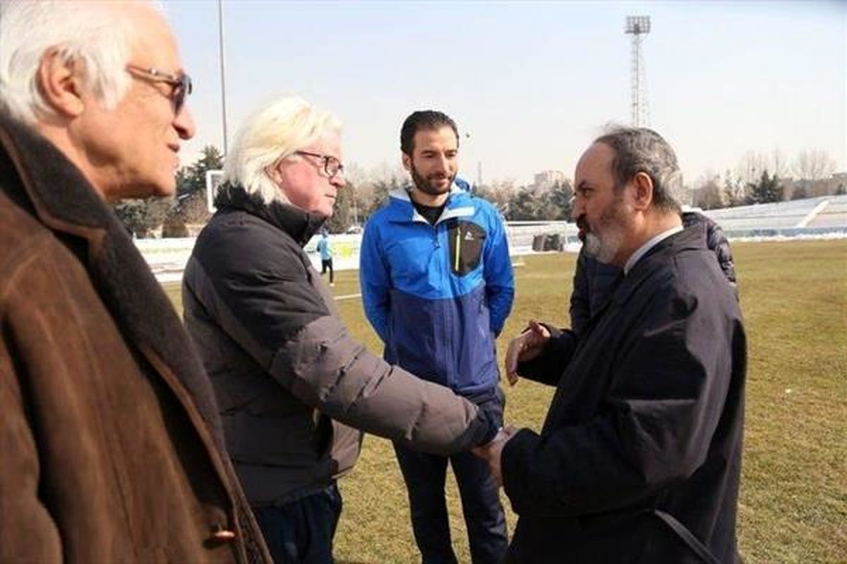 بازیکنان با نظر سرمربی ترانسفر می‌شوند