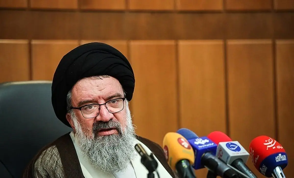 توضیح سید احمد خاتمی درباره انتقادش به یادداشت «آزادی فروش مشروب»