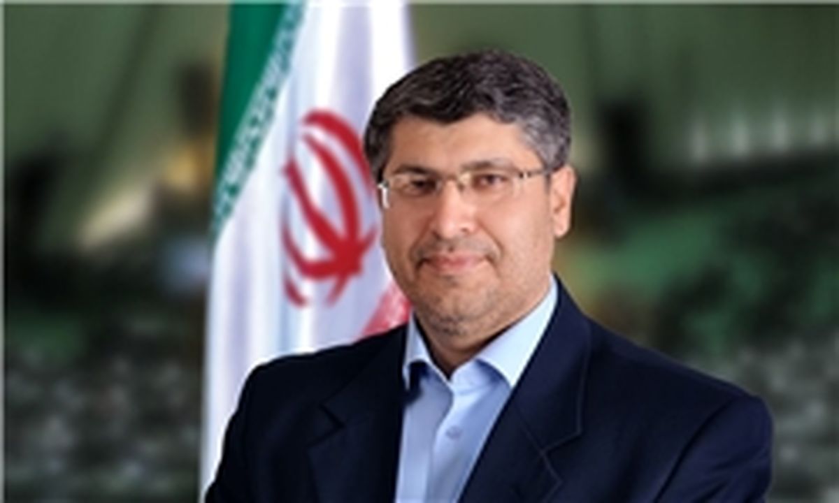 برخی در دولت امضای طلایی دارند و به افراد خاص رانت می‌دهند
