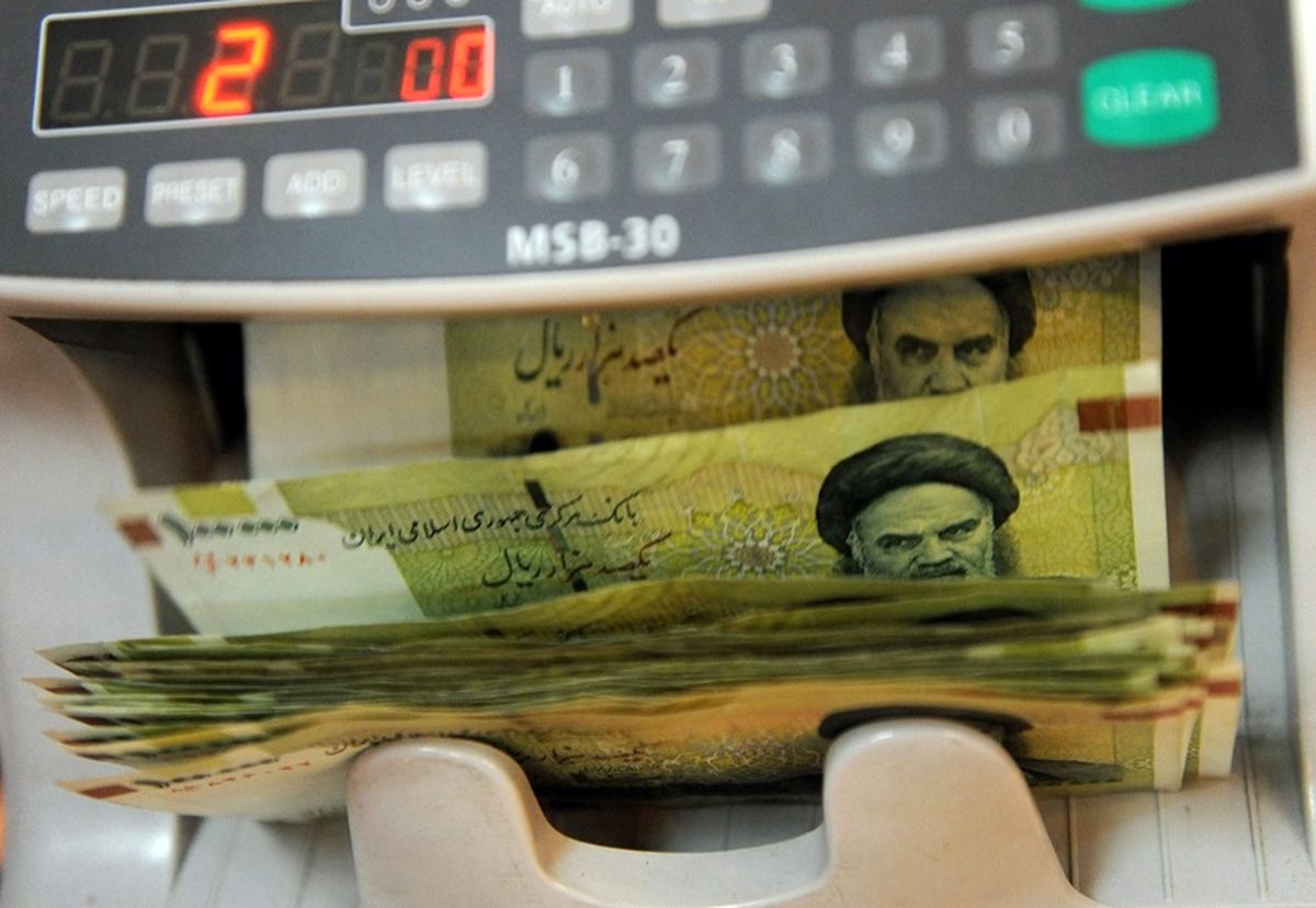 دولت حرف در ماجرای بانک ها/ دولت در مورد جریمه دیرکرد بانکها زیر میز زد