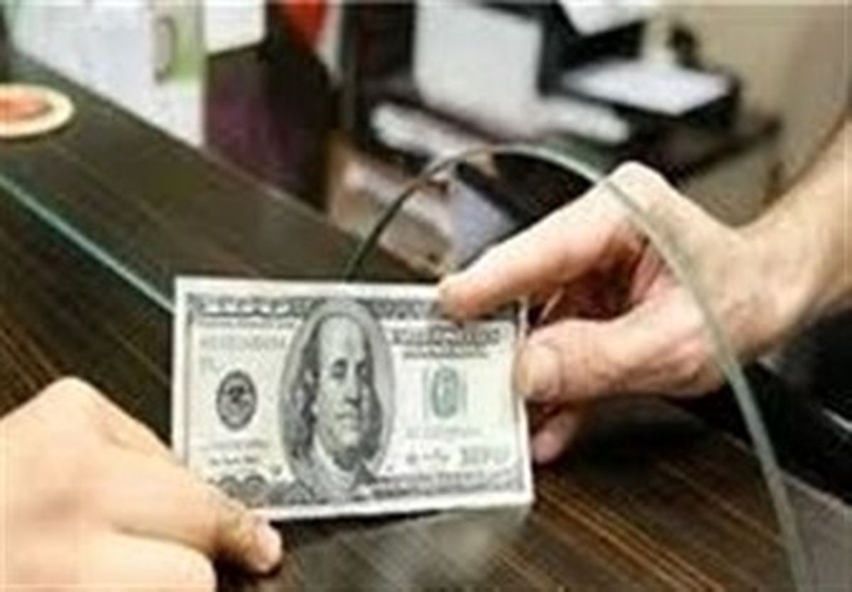 دلار 5700 تومانی ایرانی