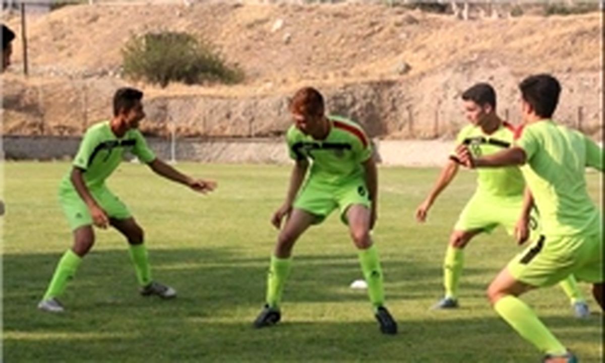 پیروزی تیم ملی فوتبال نوجوانان مقابل بادران