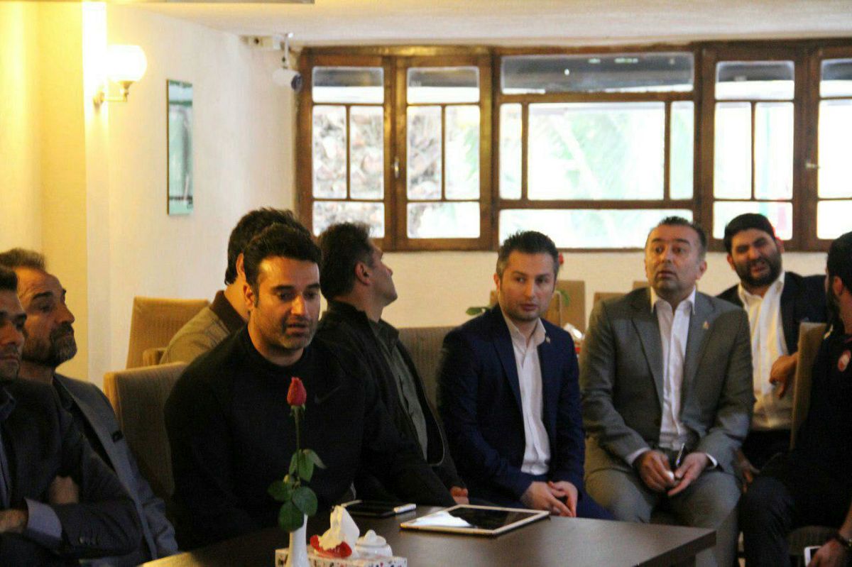  بازیکنان سپیدرود پیش از دیدار برابر پرسپولیس  شارژ شدند! (عکس)