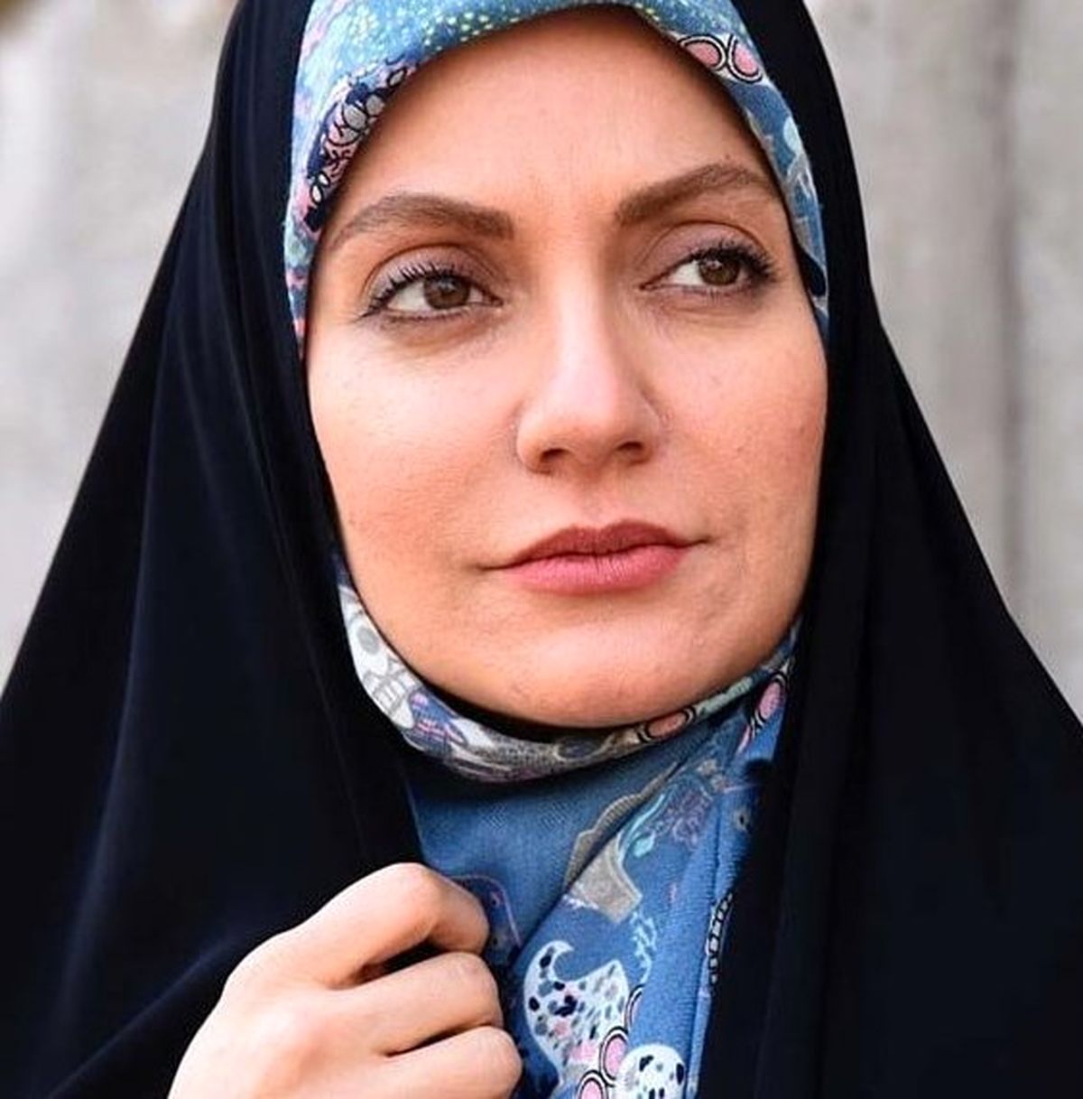 اینستاگرام:: مجری تلویزیون جواب مهناز افشار رو داد